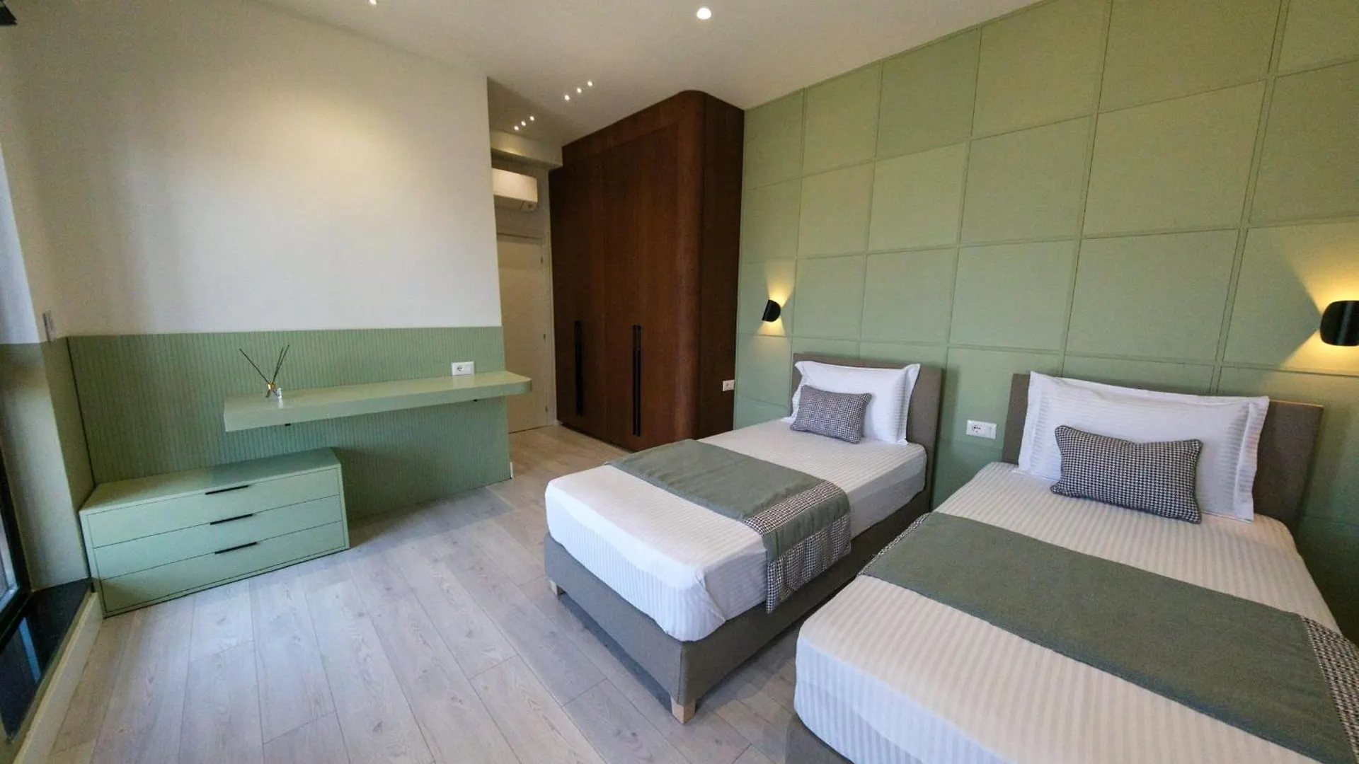Modern Luxury Home in Tirana's Lejlighed Tirana