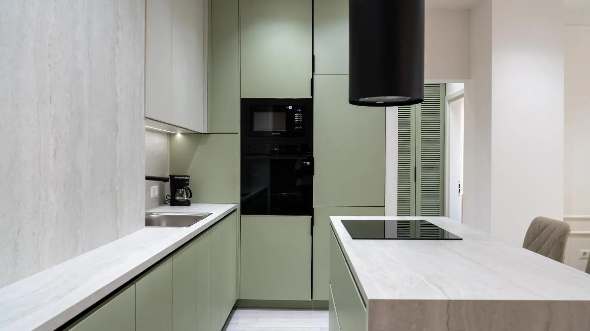 Modern Luxury Home in Tirana's Albanien