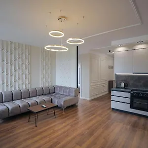 Miku Apartment-upscale 2bdr With A Spectacular View Tirana